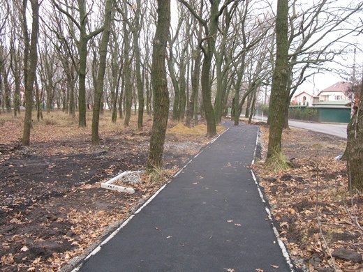 В Одессе обустраивают велодорожку возле Мемориала героической обороны