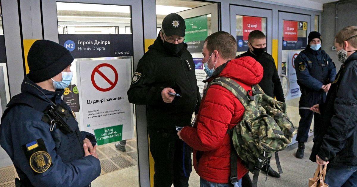 У столичному метро перевірятимуть документи. Що відомо про нововведення? 
