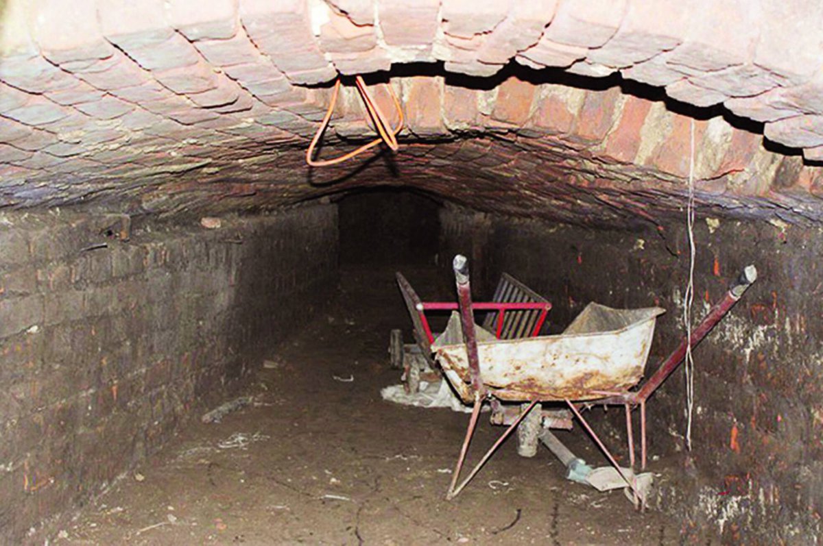 У Вінниці знайшли старовинний тунель