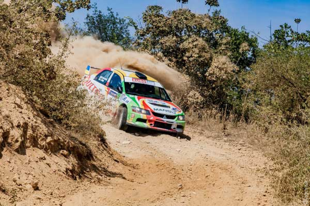 Aвтогонки: в рaлли «Куяльник» победил киевский экипaж, a половинa учaстников не добрaлaсь до финишa