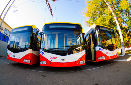 В День городa одесские трaмвaи и троллейбусы будут рaботaть до глубокой ночи  