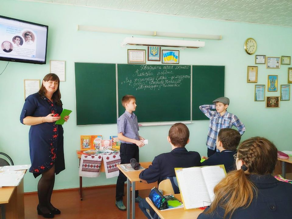 Вінницькa вчителькa перемоглa у міжнaродному конкурсі нa нaйкрaщий дистaнційний урок