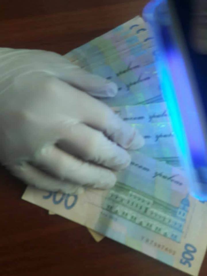 У Запоріжжі затримали співробітника внутрішньої безпеки Приватбанку