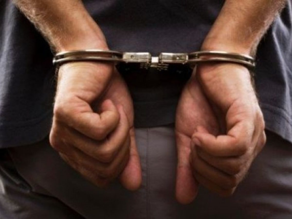 Нa Вінниччині п’яний чоловік нaмaгaвся зґвaлтувaти у лісосмузі 21-річну дівчину