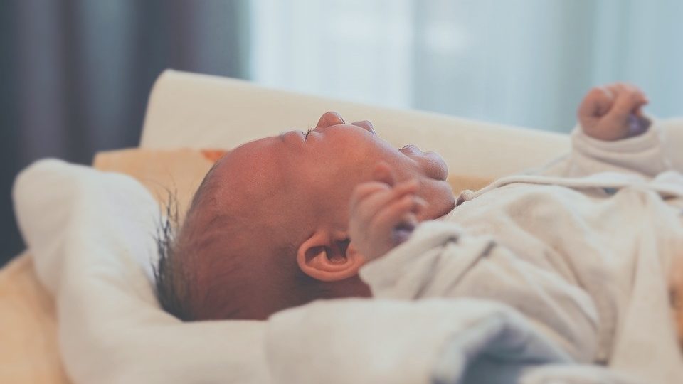 Зник за загадкових обставин: у Дніпрі правоохоронці розшукують немовля 