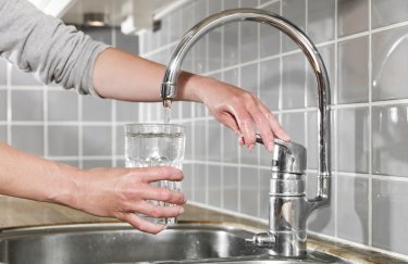 Тарифи на воду в Україні збираються підвищити двічі 2023 року