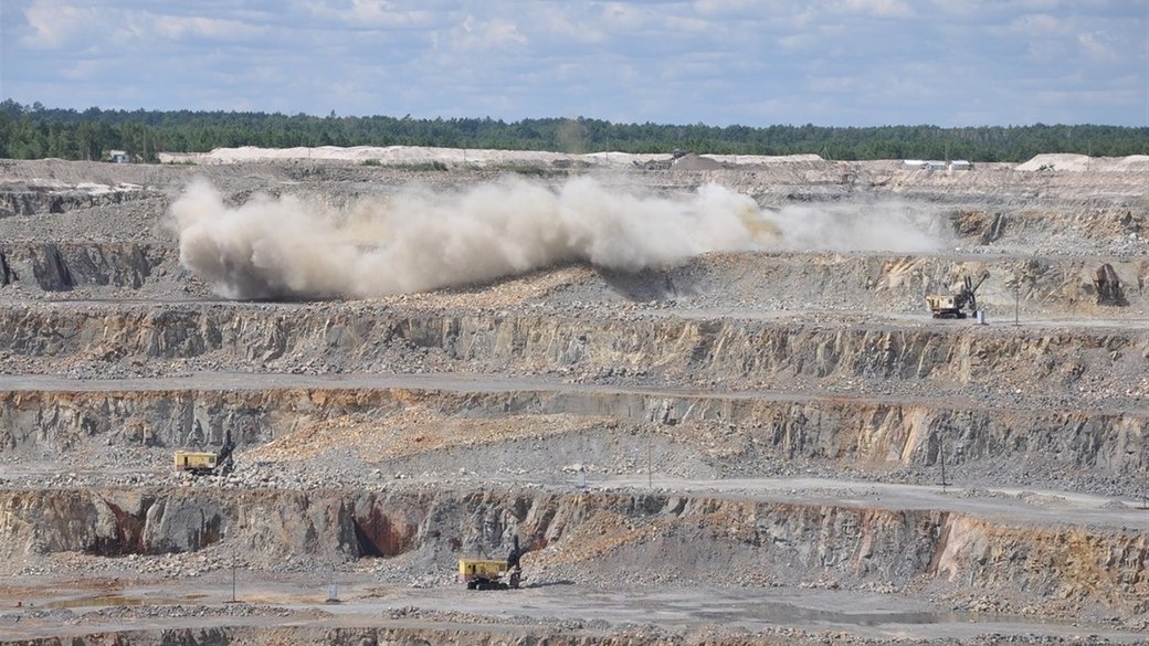 Буде гучно: вінничaн попереджaють про вибухи