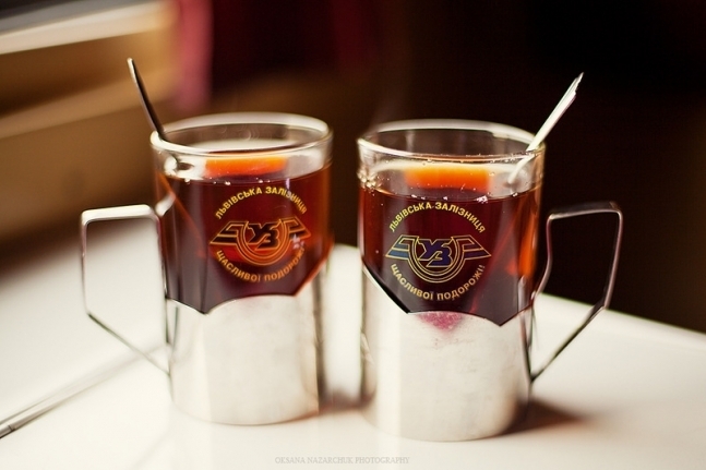 Прикарпатця у поїзді отруїли жовтим порошком і викрали в нього значну суму валюти