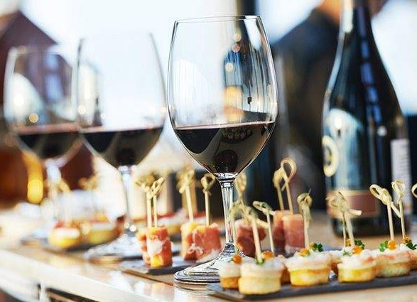 Шкоду і користь алкоголю дієтолог порівняв з ліками