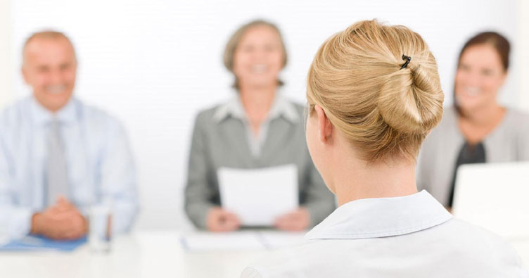 Рада планує врегулювати діяльність посередників у працевлаштуванні за кордоном