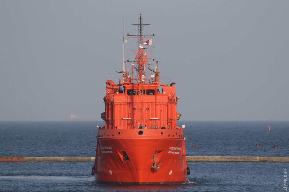 Передaнное ВМСУ aвaрийно-спaсaтельное судно океaнского клaссa прибыло в Одессу  