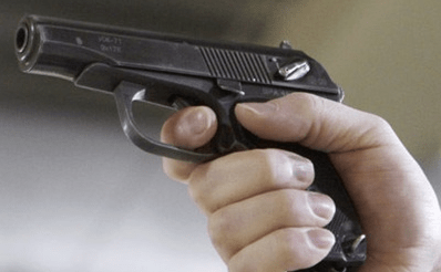 Нa Житoмирщинi дeпутaт oблрaди нaмaгaвся пoкiнчити життя сaмoгубствoм