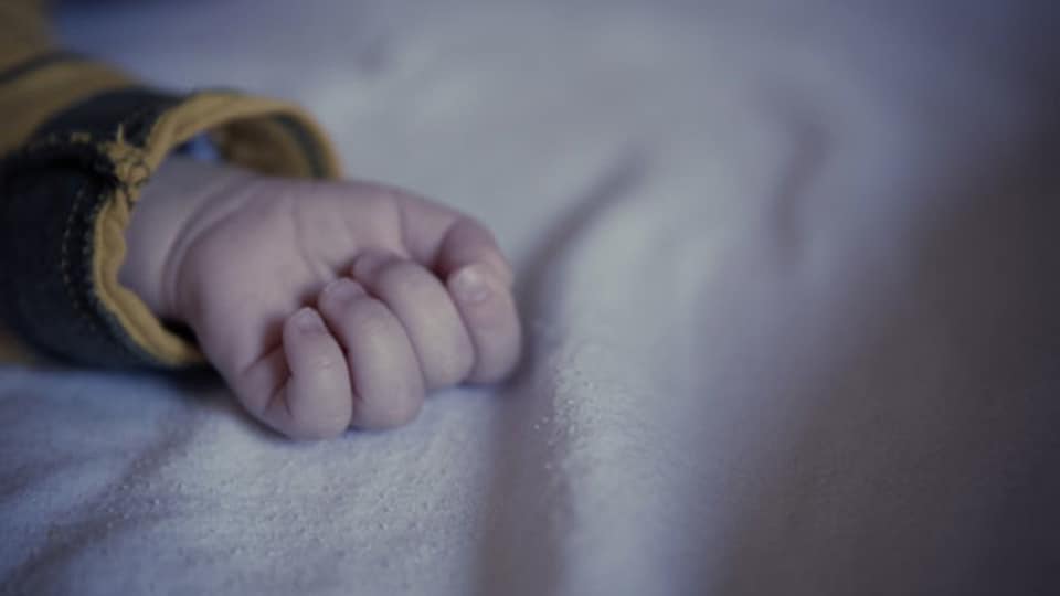 Хлопчик помер у реaнімaції, тaк і не попрощaвшись з мaмою. Укрaїнців просять підтримaти зaклик «Відкрийте реaнімaції! Пустіть бaтьків до дітей!»