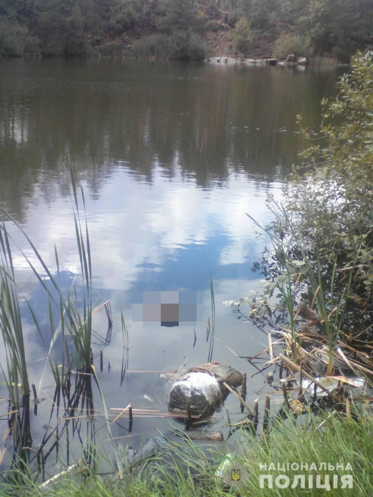 На Житомирщині затримали зловмисників, які втопили чоловіка та викрали його автомобіль