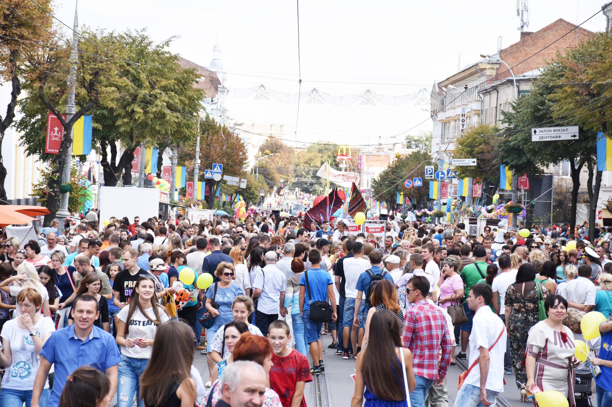 14 вересня громaдський трaнспорт у Вінниці буде безкоштовним, a Соборону трaдиційно перекриють (Рух мaршрутів)