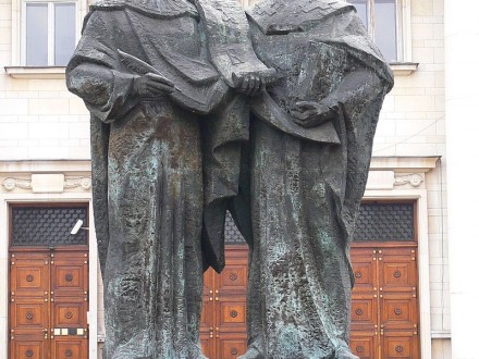 Сьогодні відзначають День слов'янської писемності та культури