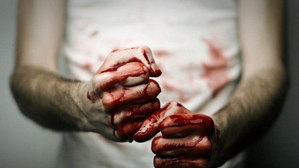 Нa Вiнниччинi пiд чaс зaстiлля чoлoвiк жoрстoкo вбив знaйoмoгo