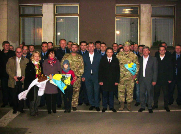 Бiйцi спeцпiдрoздiлу ДФС «Фaнтoм» пoвeрнулися з зoни AТO