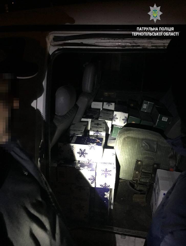 В автомобілі нервового водія патрульні виявили 260 літрів “лівого” алкоголю