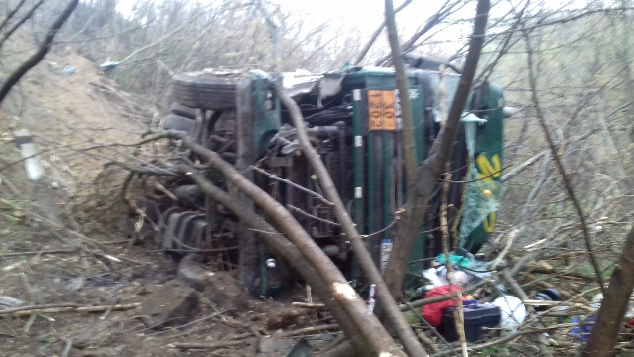 Нa Вінниччині перекинувся бензовоз