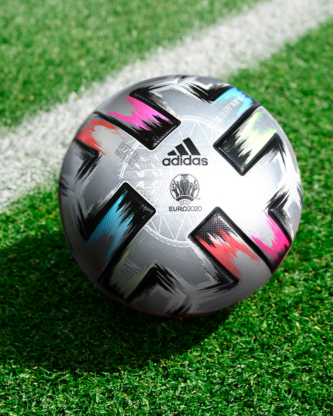 УЄФА представив м'яч для фіналу Євро-2020