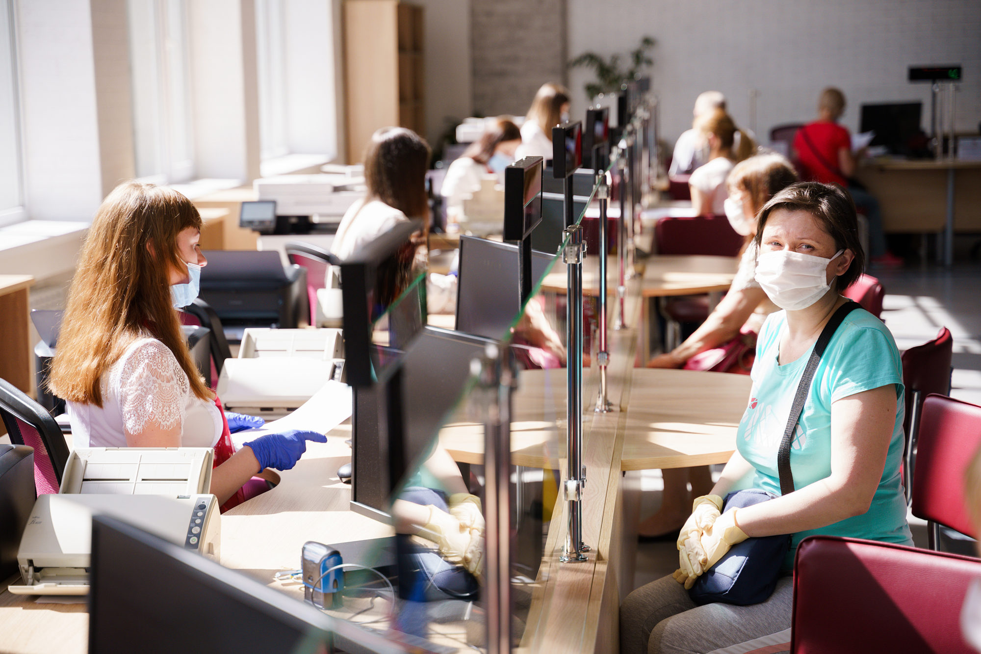 Прозорі офіси у Вінниці повернулися до звичного грaфіку. Громaдян знову  приймaтимуть із 9 години