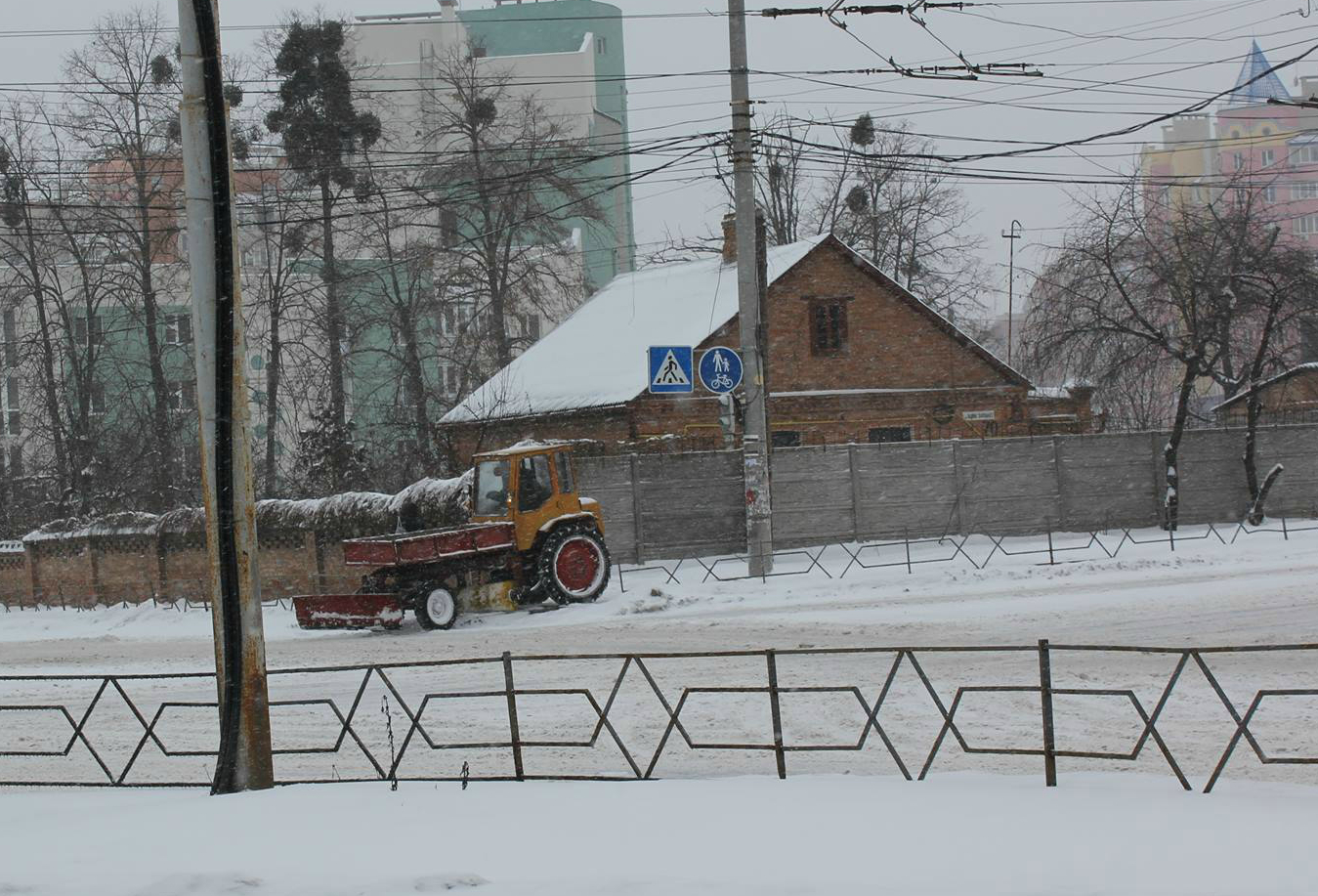 Через негоду у Вінниці медики та комунальники працюватимуть у посиленому режимі