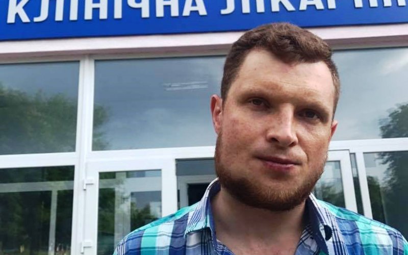 Стало відомо, хто побив полтавського журналіста