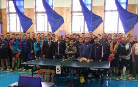 Вінницька команда перемогла в турнірі з настільного тенісу