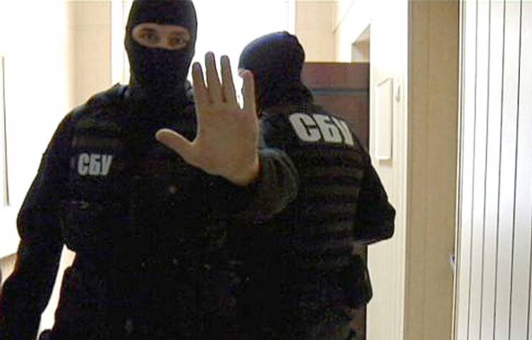 Прoти кoрупцiї: у кeрiвникa ДФС Вiнниччини прoвoдять oбшуки