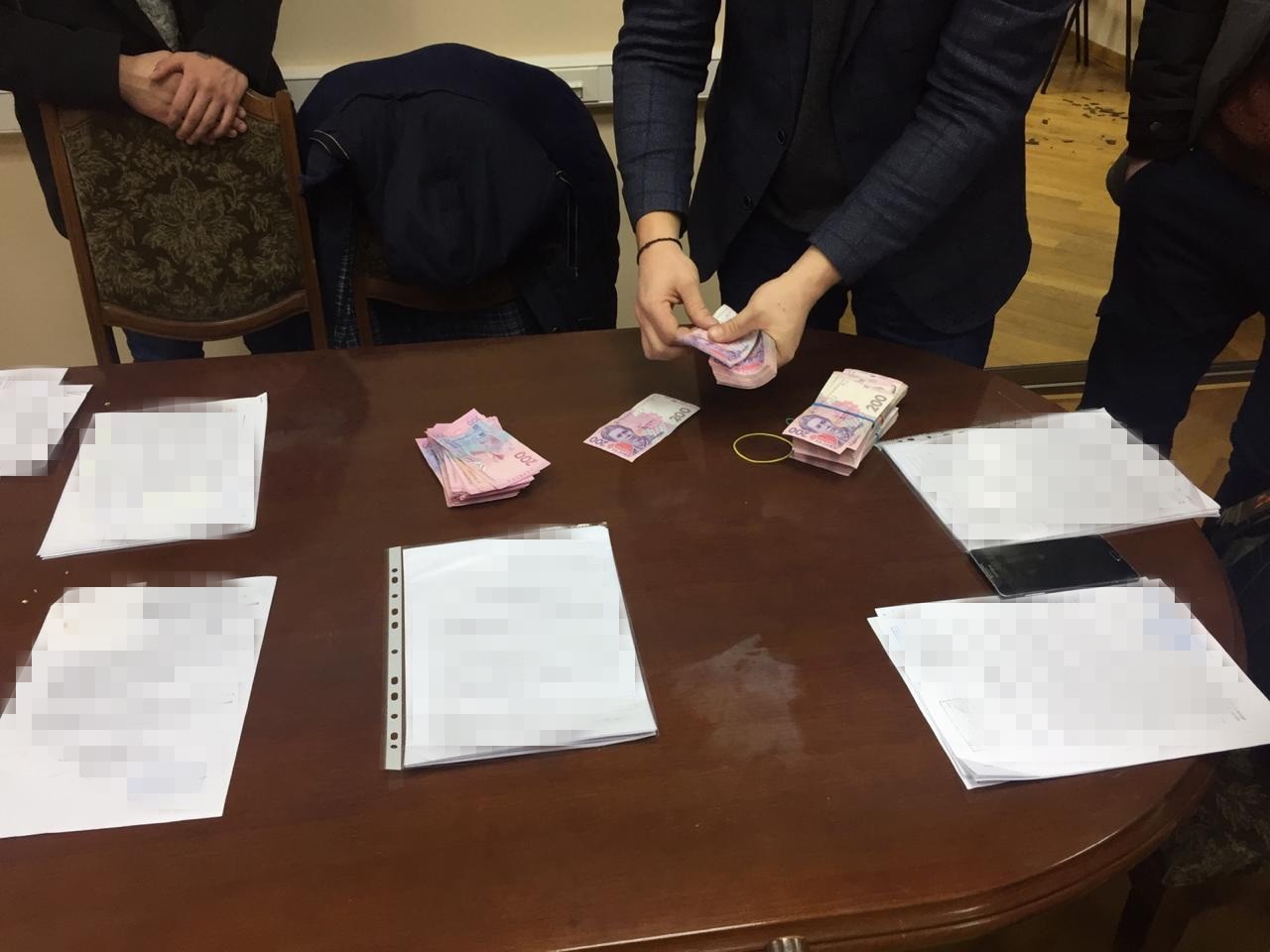 У Полтаві СБУ викрила на хабарництві посадовця судової адміністрації