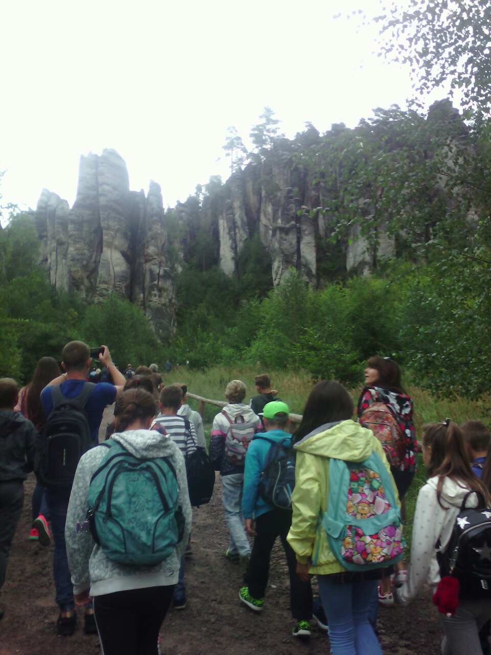 Діти з Вінниччини мандрують вуличками Праги та підкорюють чеські гори