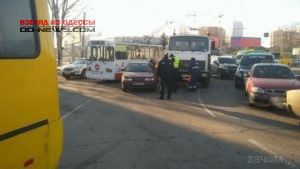В Одессе из-за аварии пробка и тянучка