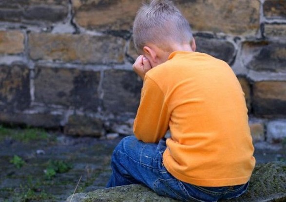 На Донеччині вітчим розбещував 7-річного пасинка