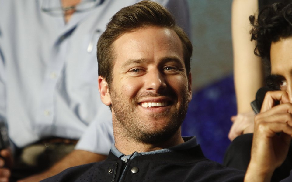 Армі Хаммера звинуватили в секс-канібалізмі через злиті в мережу листування