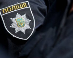 У Бершаді поліцейські затримали зловмисників, які пограбували жінку