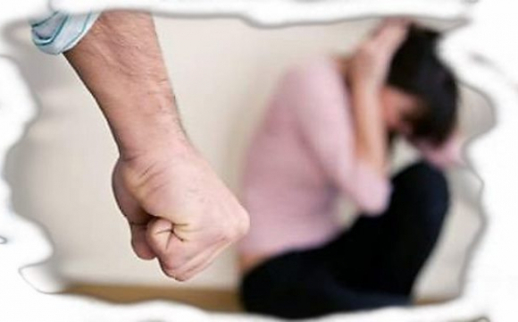 На Волині чоловік на смерть забив жінку поліном