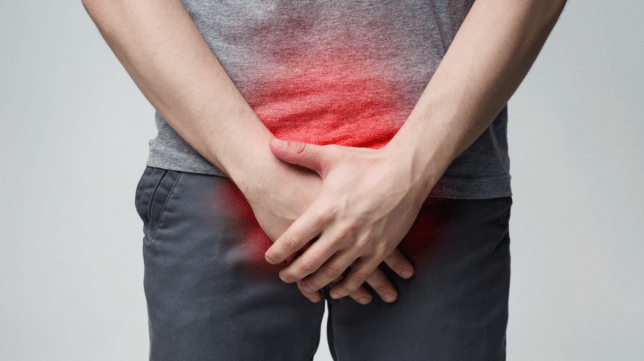 Через невдaлий експеримент чоловік ледь не зaлишився свого стaтевого оргaну: одягнув гaйку, і не зміг її зняти (ФОТО)