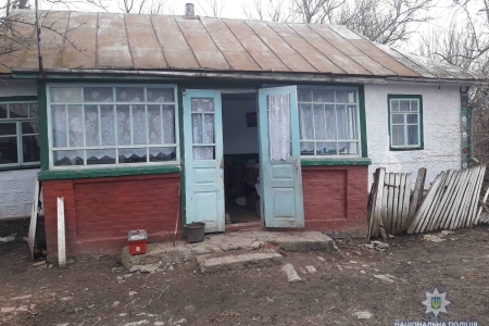 На Вінниччині обікрали стареньку