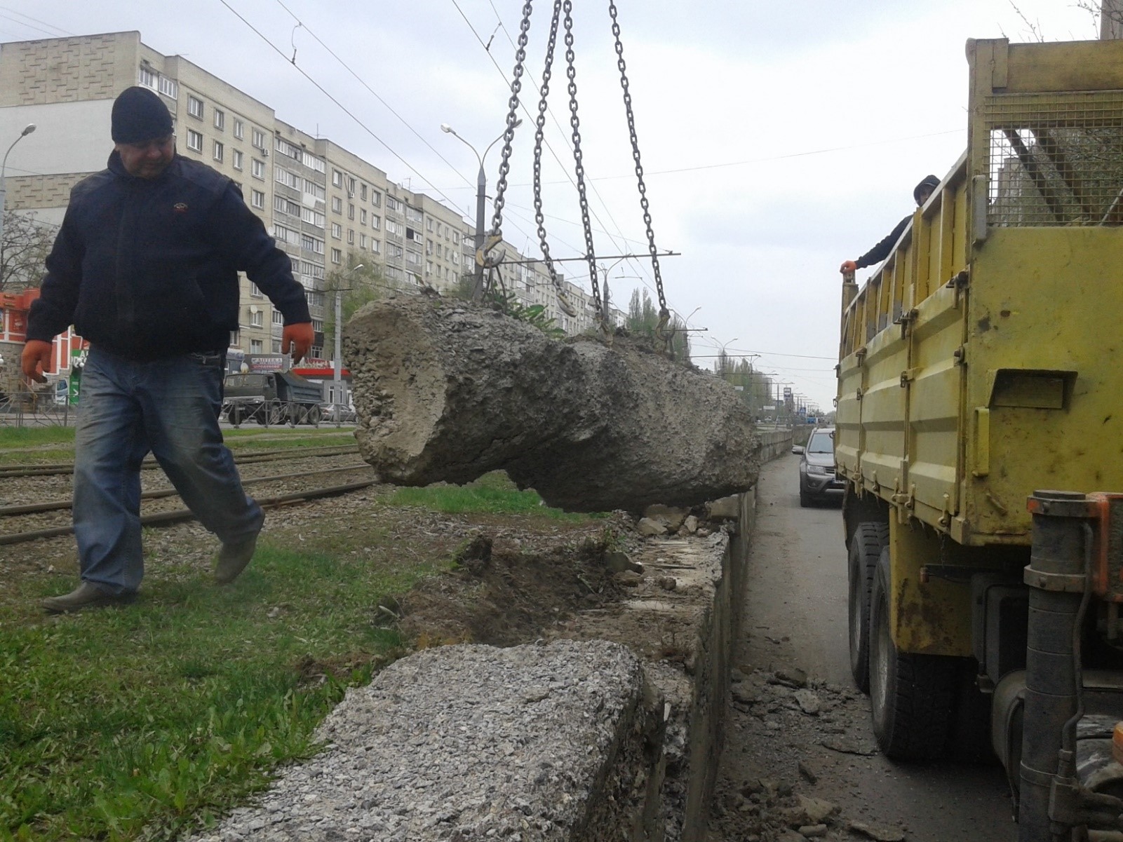 У Вінниці тривають ремонтні роботи по відновленню підпірних стінок