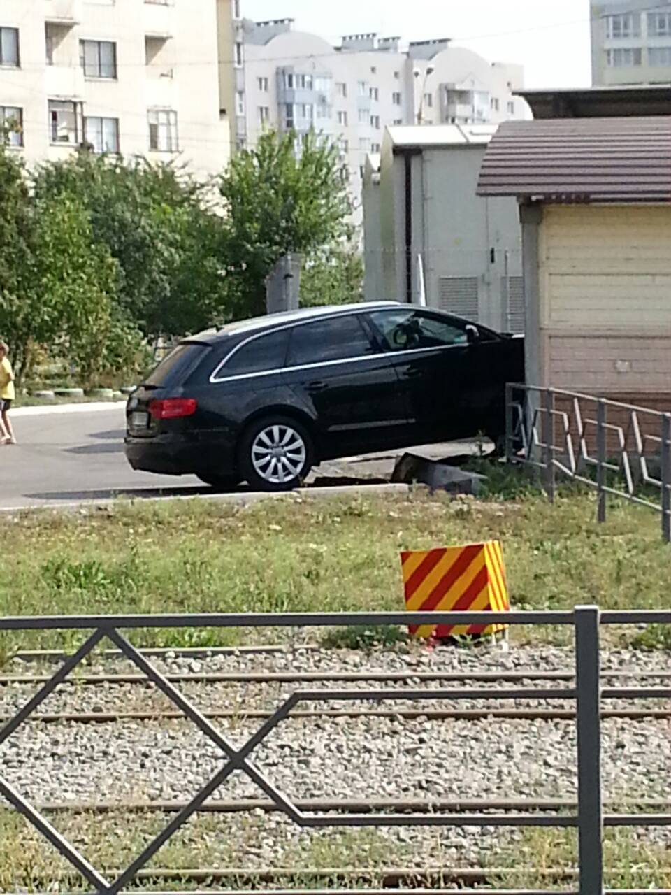 У Вінниці іномарка врізалась в сміттєвий бак