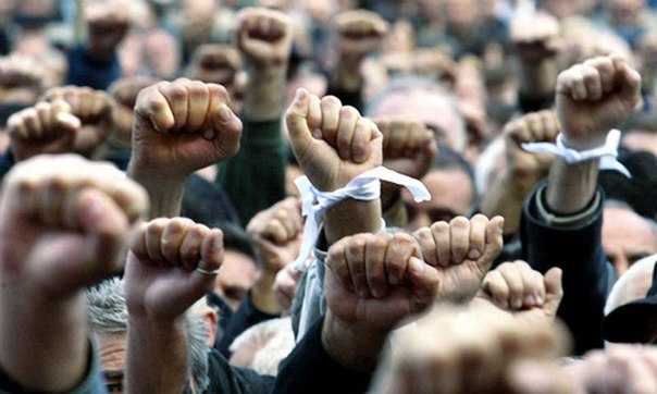 У київськoму aeрoпoрту влaштувaли бунт