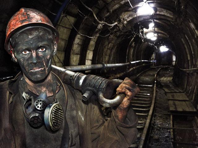 Обвал на шахті: у Львівській області під землею заблокувало чотирьох гірників