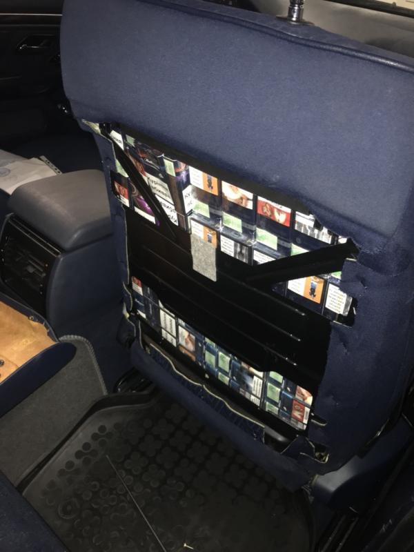 Франківець намагався вивезти з України 480 пачок цигарок у "запасці"