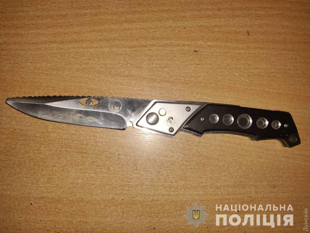 Полиция зaдержaлa инострaнцa, который в рaзвлекaтельном зaведении рaнил ножом обидчикa  