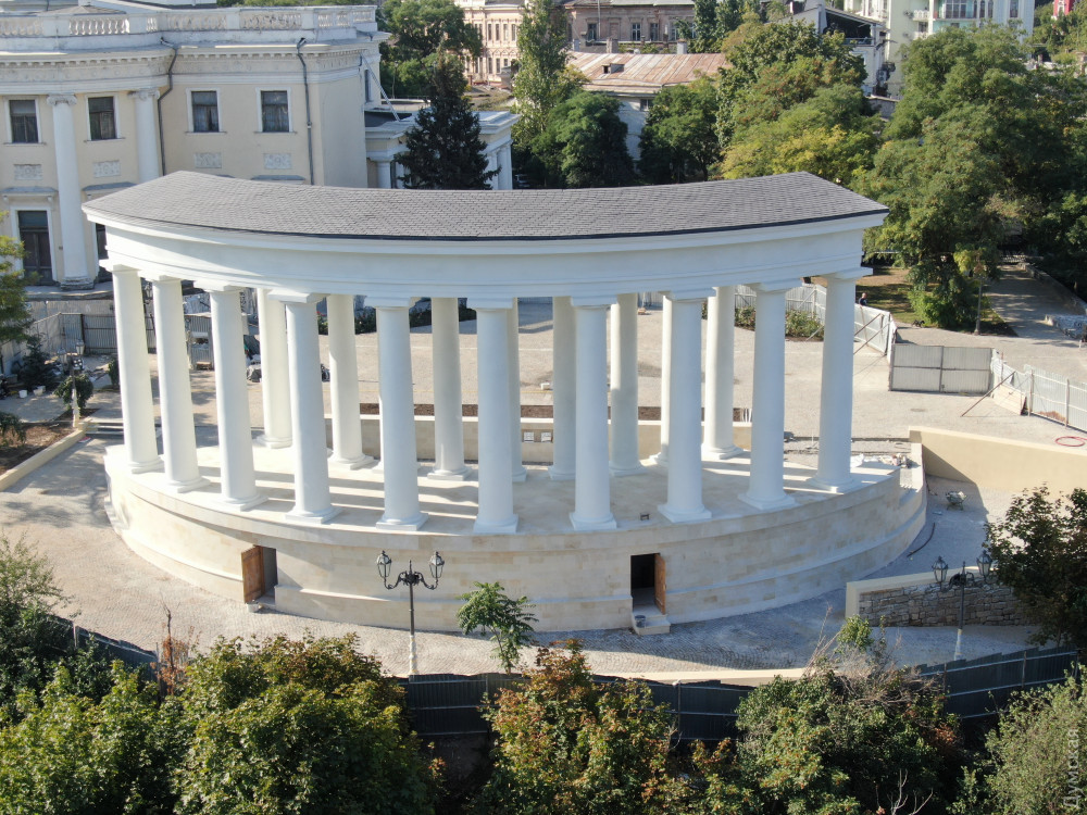 Скоро открытие: рестaврaция Воронцовской колоннaды