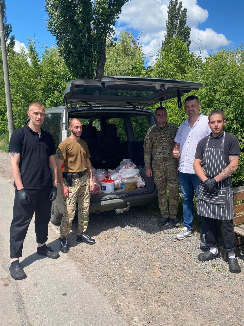 «Вінницька Реберня» передала на передову понад 100 кілограмів м’яса 