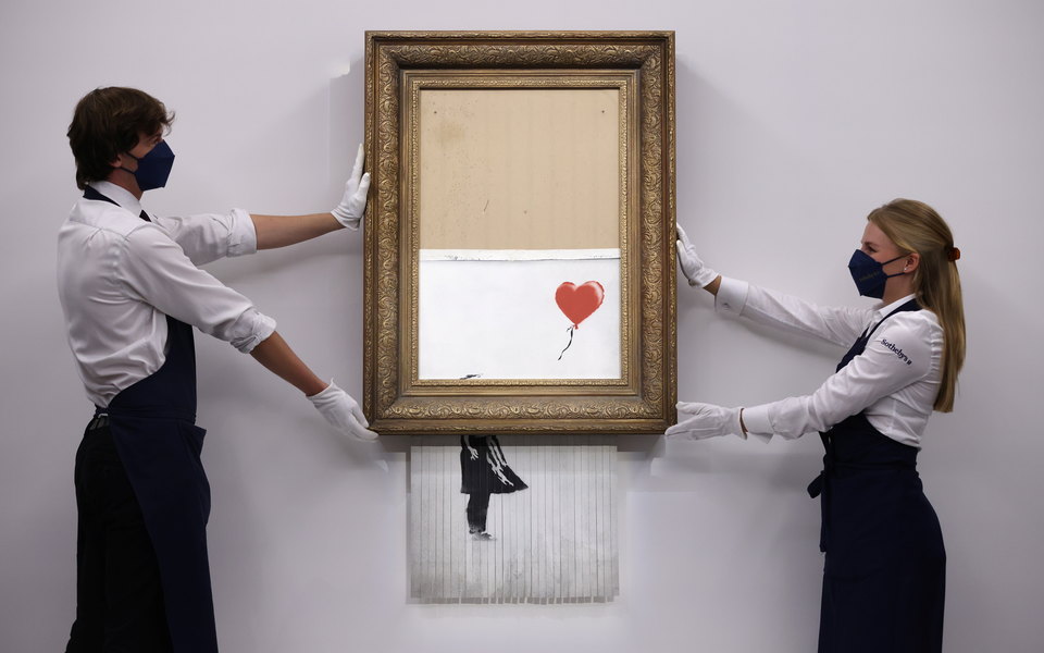 Порізану шредером роботу Бенксі знову виставлять на торги. Її вартість зросла в 4 рази