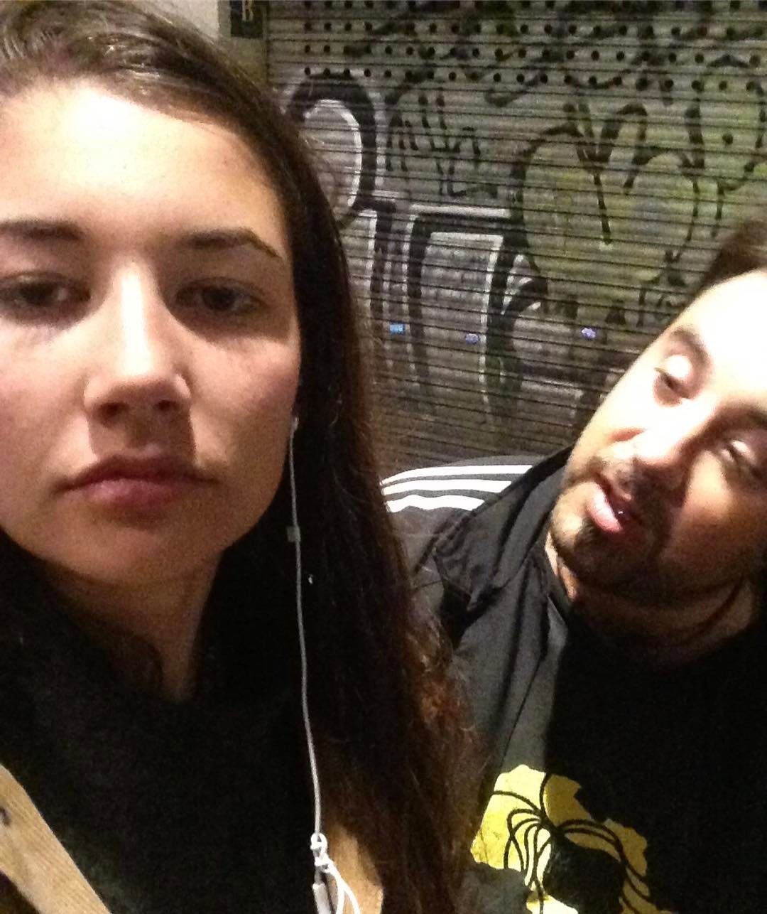 Дівчина з Амстердама креативно бореться з вуличними домаганнями