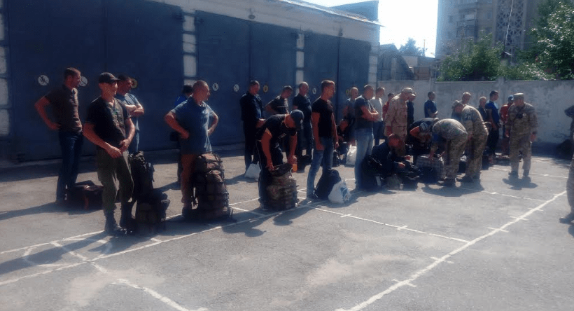Двадцять резервістів з Вінниччини відправилися на навчання у Житомир